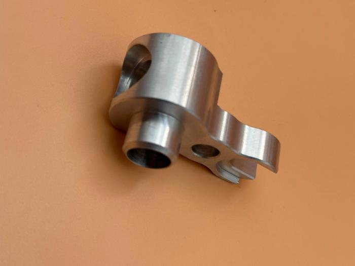Precision Cnc odiosis ducens technicae innovation of summus praecisione foraminis machining